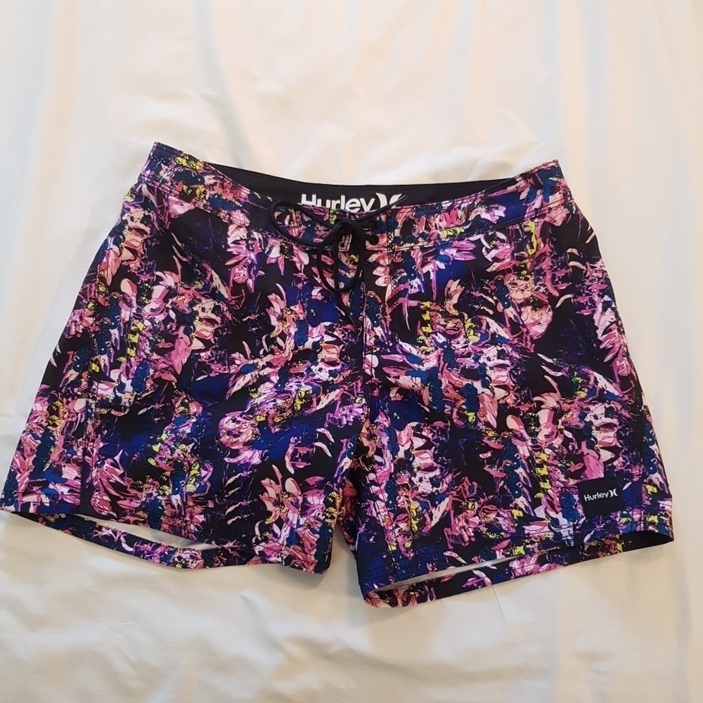 Hurley juniors size 3 shorts, pink, purple, black & white